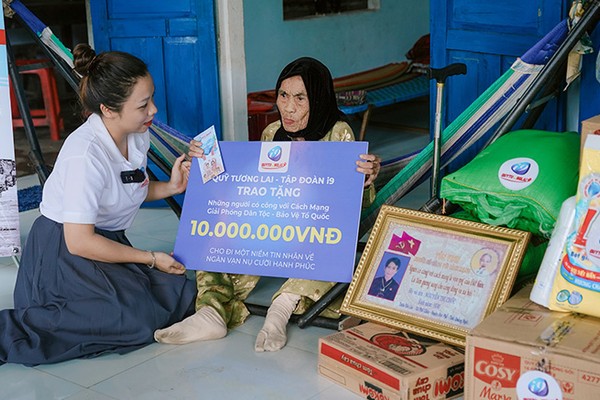 Hỗ trợ qua đường dây nóng Alo789 Đá Gà